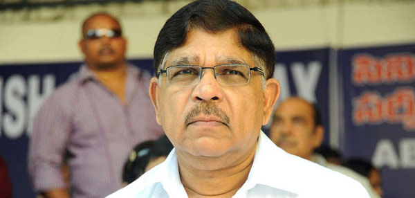 allu aravind,allu aravind sister bharathi,allu bharathi death,allu ramalingaiah daughter bharathi death  అల్లు అరవింద్ కి.. సిస్టర్ వియోగం..!